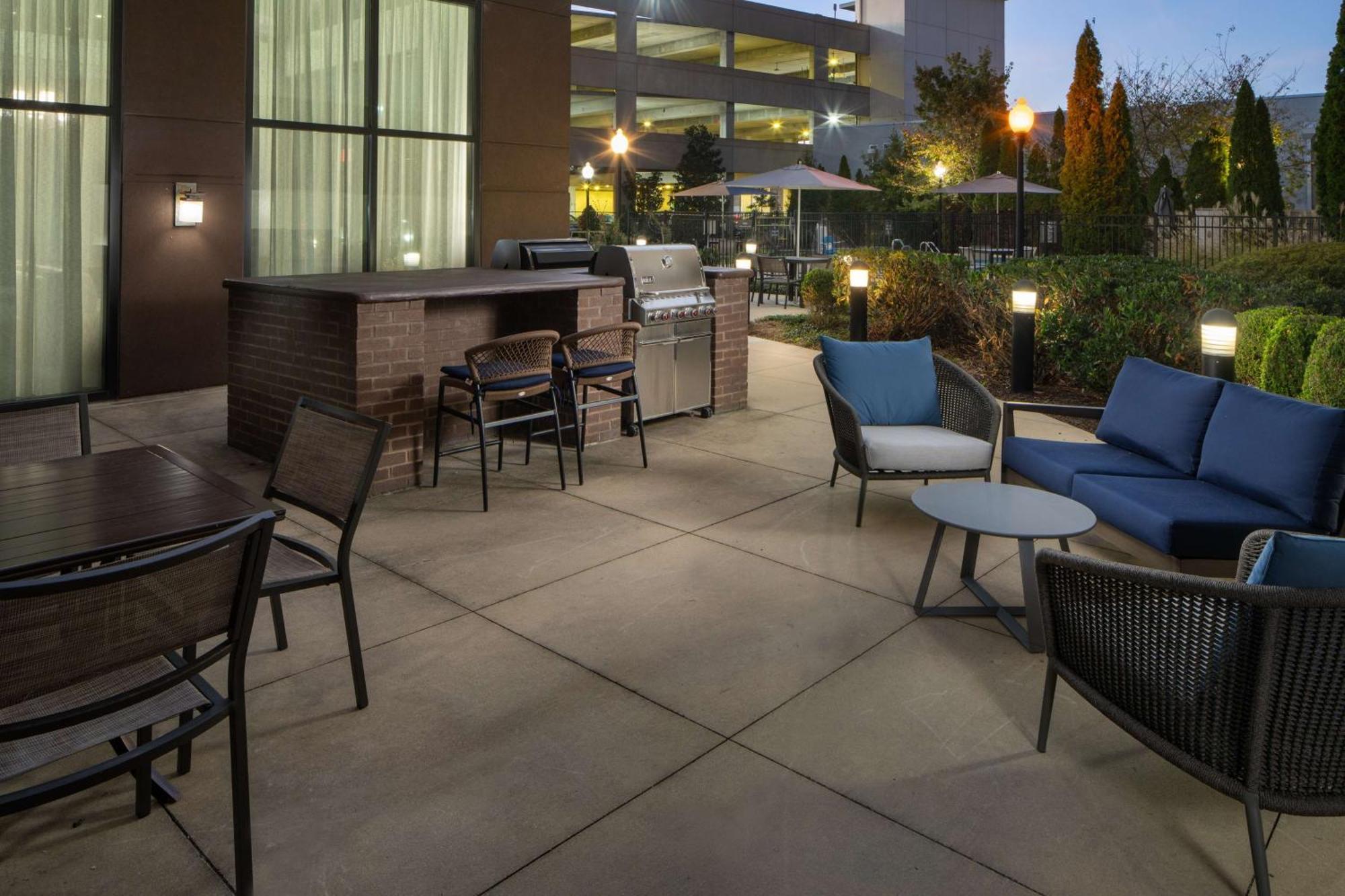 Homewood Suites By Hilton Huntsville-Downtown Екстериор снимка